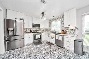 12010 Longbrook Dr, Houston, TX 77099 - Photo 15