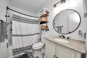 12010 Longbrook Dr, Houston, TX 77099 - Photo 37