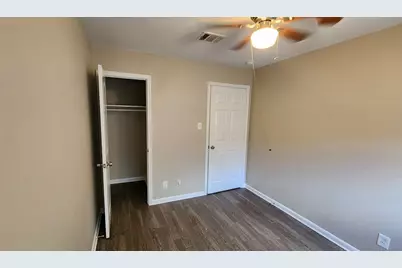2907 Dragonwick Drive, Houston, TX 77045 - Photo 15