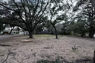 4038 Woodshire St, Houston, TX 77025 - Photo 3