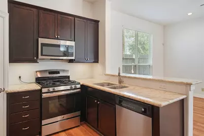 724 Link Road, Houston, TX 77009 - Photo 7