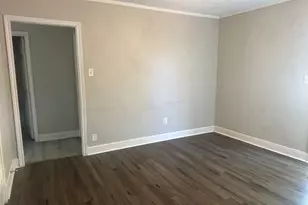 1709 W 4th St, Freeport, TX 77541 - Photo 3