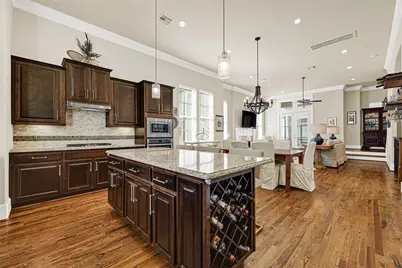 2039 Fannin Station N, Houston, TX 77045 - Photo 7