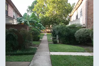 8801 Hammerly Boulevard #1606, Houston, TX 77080 - Photo 3