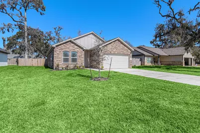 212 Forest Park Drive, West Columbia, TX 77486 - Photo 5