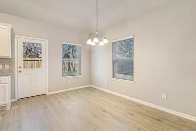 212 Forest Park Drive, West Columbia, TX 77486 - Photo 7