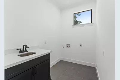10070 Cedardale Drive, Houston, TX 77055 - Photo 9
