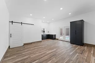 10070 Cedardale Dr, Houston, TX 77055 - Photo 27