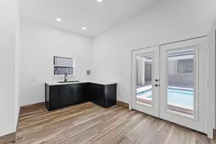 10070 Cedardale Dr, Houston, TX 77055 - Photo 29
