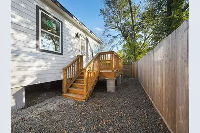3907 Falls Street, Houston, TX 77026 - Photo 15