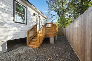 3907 Falls St, Houston, TX 77026 - Photo 15