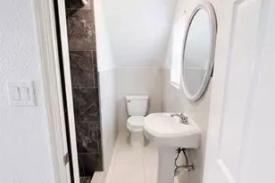 5638 Birchmont Dr, Houston, TX 77091 - Photo 9