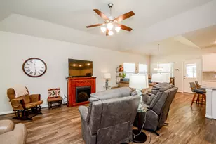 805 Willow Ave, Cleveland, TX 77327 - Photo 11