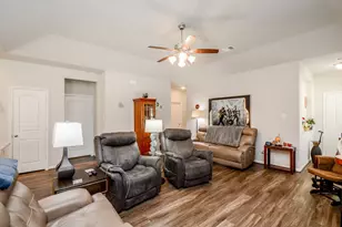 805 Willow Ave, Cleveland, TX 77327 - Photo 9