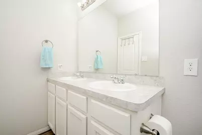 805 Willow Avenue, Cleveland, TX 77327 - Photo 23