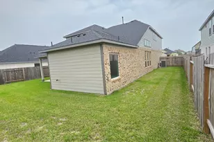 3230 Tilley Dr, Rosenberg, TX 77471 - Photo 5