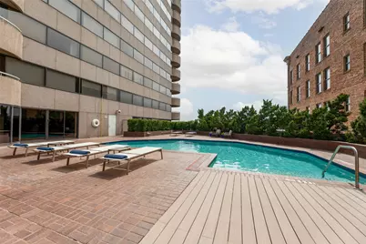 5000 Montrose Boulevard #16B, Houston, TX 77006 - Photo 23