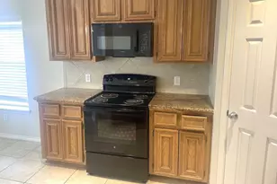 3208 Waterglen Ct, League City, TX 77573 - Photo 5