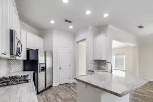 130 S Veranda Ridge Dr, Spring, TX 77382 - Photo 9