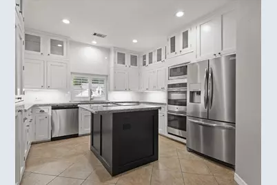 2906 Penninsula Point, Montgomery, TX 77356 - Photo 11