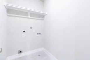 9101 Noel St, Houston, TX 77033 - Photo 13