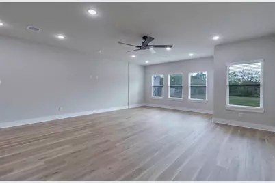 9101 Noel Street #B, Houston, TX 77033 - Photo 5
