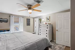 1215 Esther St, Kemah, TX 77565 - Photo 19