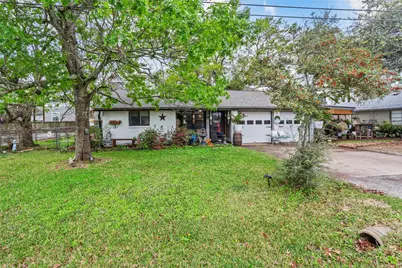 1215 Esther Street, Kemah, TX 77565 - Photo 9