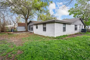 1215 Esther St, Kemah, TX 77565 - Photo 25