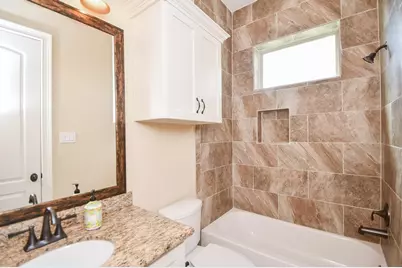 1126 W 16th Street #B, Houston, TX 77008 - Photo 9