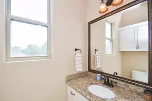 1126 W 16th St, Houston, TX 77008 - Photo 21