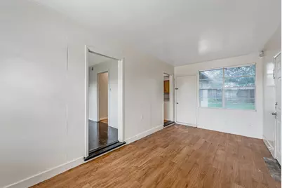 6114 Doulton Drive, Houston, TX 77033 - Photo 5