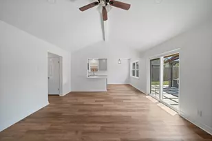 6107 Golden Forest Dr, Houston, TX 77092 - Photo 15