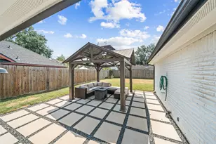 6107 Golden Forest Dr, Houston, TX 77092 - Photo 25
