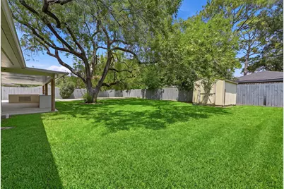 11907 Renwick Drive, Houston, TX 77035 - Photo 23