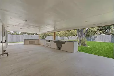 11907 Renwick Drive, Houston, TX 77035 - Photo 19