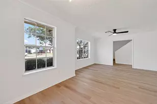 12323 Meadow Berry Dr, Meadows Place, TX 77477 - Photo 9