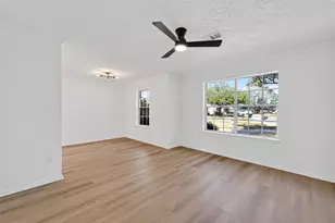 12323 Meadow Berry Dr, Meadows Place, TX 77477 - Photo 7