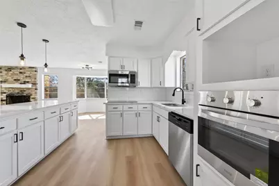 12323 Meadow Berry Drive, Meadows Place, TX 77477 - Photo 11