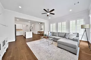819 W 20th St, Houston, TX 77008 - Photo 9