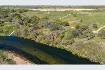 160 Burford Street, Columbus, TX 78934 - Photo 9