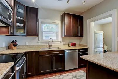 6119 Fordham Street, West University Place, TX 77005 - Photo 9