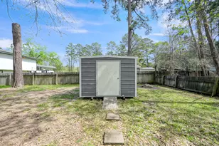 20115 Live Oak S, New Caney, TX 77357 - Photo 13