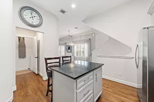 548 Westcross St, Houston, TX 77018 - Photo 11