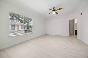 211 Aberdeen St, Stafford, TX 77477 - Photo 17