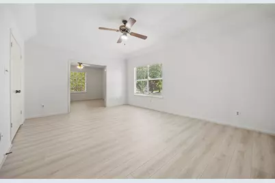 211 Aberdeen Street, Stafford, TX 77477 - Photo 17