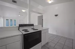 1208 Weyer St, League City, TX 77573 - Photo 9