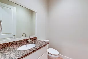 1902 Fletcher St, Houston, TX 77009 - Photo 17