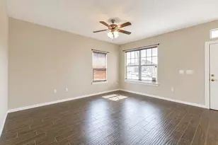 902 Virginia Ave, League City, TX 77573 - Photo 5