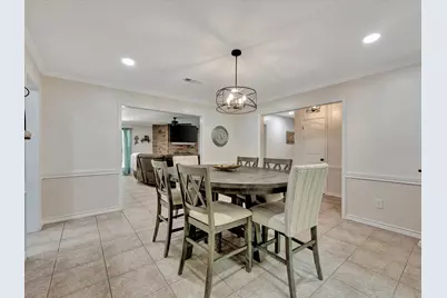 408 W Eucalyptus Street, Village Mills, TX 77663 - Photo 9